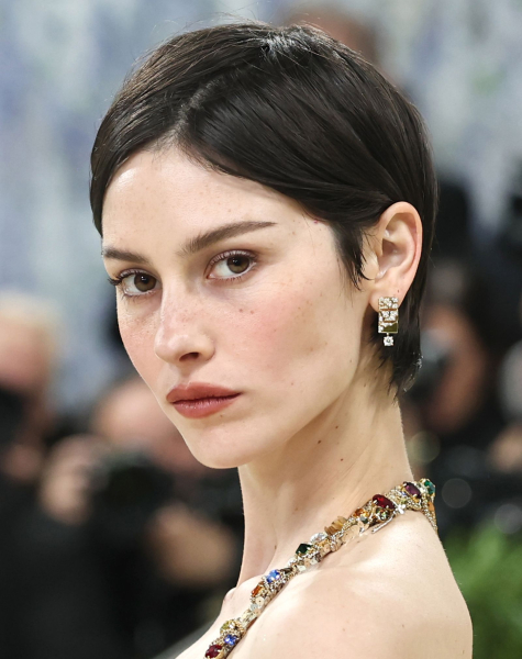 fall makeup trends 2026 berry tinted lips